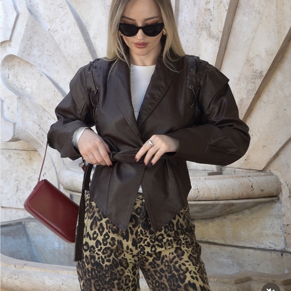 Brown leather jacket/ blazer - Picture 6 of 9